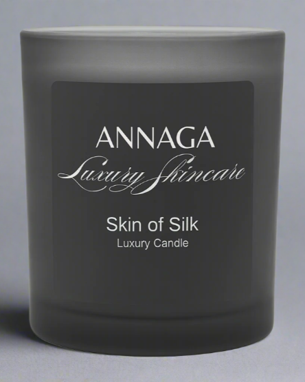 SKIN OF SILK CANDLE