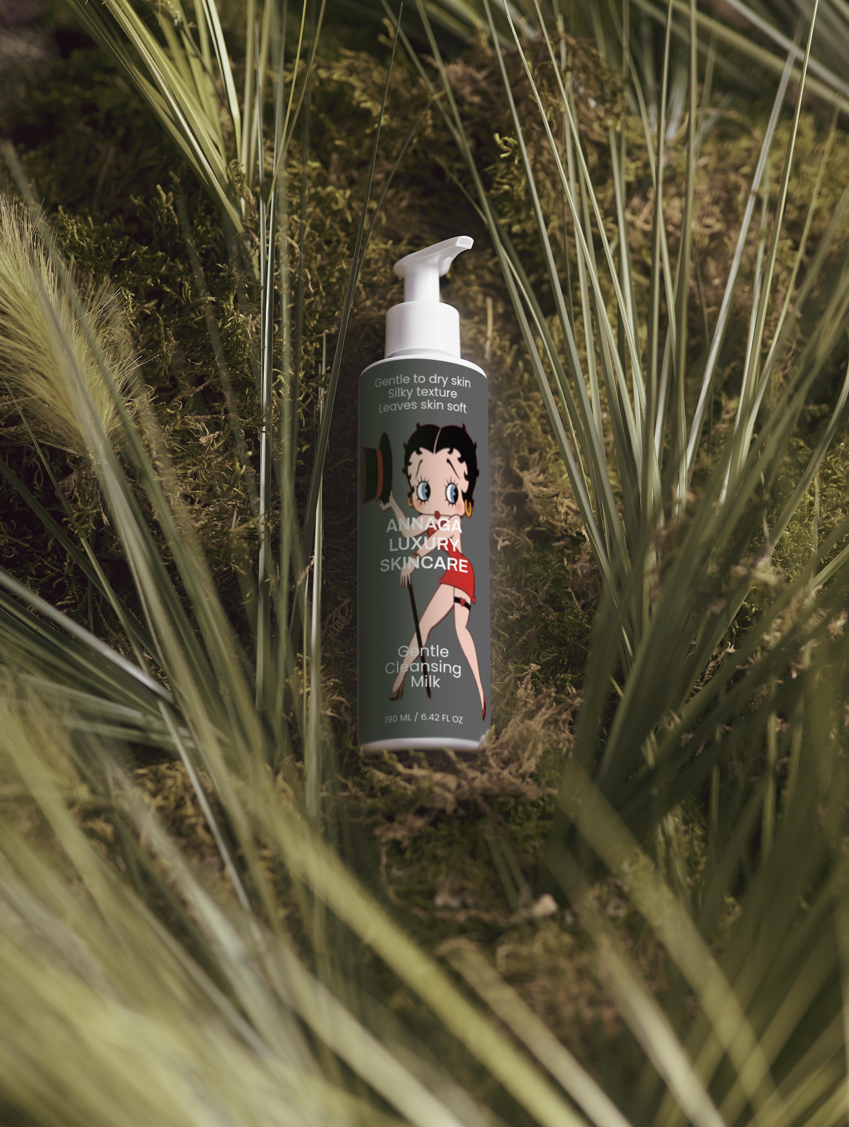 Betty Boop's Glowy Skin Trio Collection Box